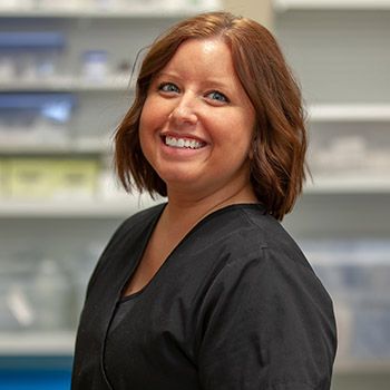 Image of woman named Jessica compounding pharmacy technician in Dayton, Ohio.
